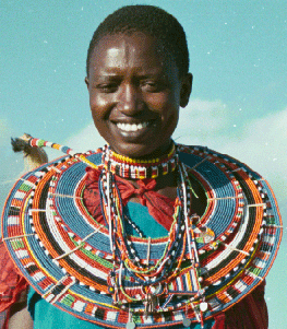 Красотка масаи с бисером