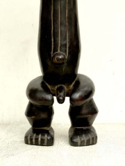 Ритуальная статуэтка хранитель реликвария Fang Bieri