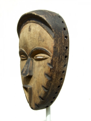 Ритуальная маска Vuvi из Габона для обряда посвящения bwete disumba