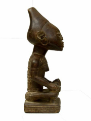 Статуэтка Yombe Maternity - символ материнства в Конго