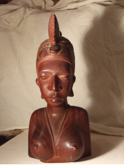 Фигурка из красного для интерьера из Африки женщина - "Вечная весна"