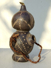 Африканская керамическая масляная лампа народности Tikar, Камерун