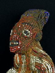 Фигура предка народности Bamileke из бисера