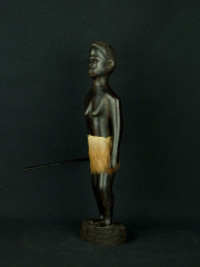 Купить деревянную статуэтку воина из Африки