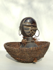 Ритуальная статуэтка народности Bateke