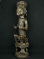 Фигура сидящего предка Chokwe