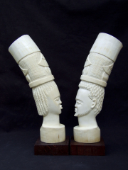 Две африканские статуэтки из слоновой кости