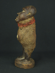 Статуэтка народности Bakongo с магическими функциями 