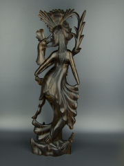 Статуэтка богини Лакшми из эбенового дерева