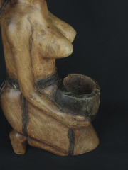 Статуэтка женщины - символ плодородия 