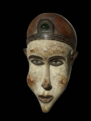 Африканская маска народности Bakongo - аналог известной музейной маски из Бельгии