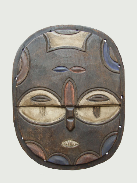 Известная африканская маска Teke Tsaye (Конго, Габон)