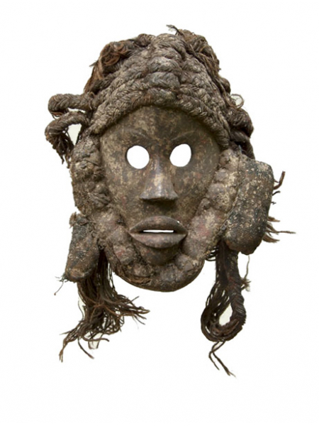 Африканская маска из дерева народности Dan с круглыми глазами и дредами