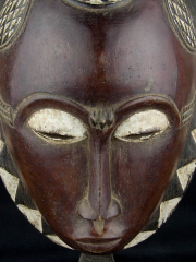 Портретная маска народа Yaure