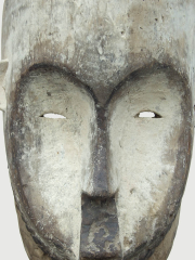 Ритуальная маска народности Fang. Страна происхождения - Габон