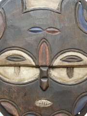 Известная африканская маска Teke Tsaye (Конго, Габон)