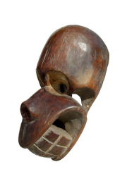 Африканская маска гориллы Ngi