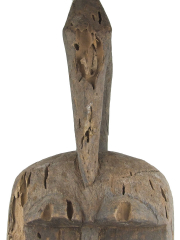 Маска народности Dogon с птицей на голове и изъеденной поверхностью термитами