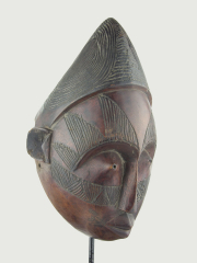 Племенная маска народности Mangbetu