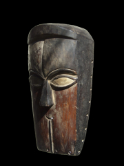 Эффектная африканская маска из Габона Aduma