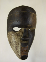Африканская маска воина Salampasu