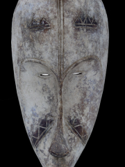 Известная африканская маска Fang Ngil