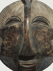 Красивая африканская маска Luba