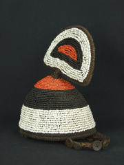 Шлем Bwami из бисера и пуговиц Lega Hat Mukuba