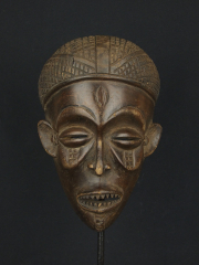 Африканская маска народности Chokwe