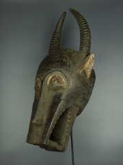 Африканская маска быка народности Baoule