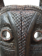 Декоративная африканская маска барана (ram) народности Pende