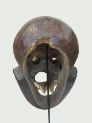 Африканская маска гориллы Ngi