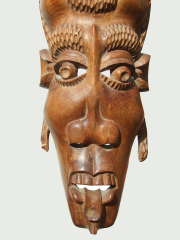 Африканская настенная маска из твердого дерева "Матриархат"