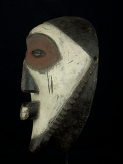 Ритуальная маска народности Bassikassingo Buyu