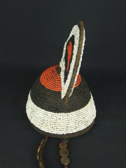 Шлем Bwami из бисера и пуговиц Lega Hat Mukuba