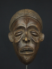 Африканская маска народности Chokwe