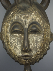 Культовая африканская маска народности Baoule. Страна происхождения - Кот-д'Ивуар. 