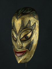 Настенная декоративная маска из дерева
