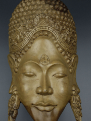 Настенная маска Будды из дерева