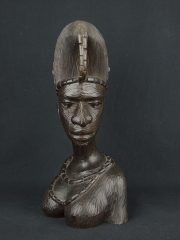 Скульптура девушки африканки из твердой породы дерева «Красавица Лагоса»