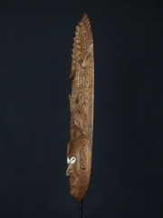 Маска амулет Sepik из Новой Гвинеи  с крокодилом