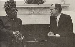 Мобуту и глава ЦРУ Джордж Буш