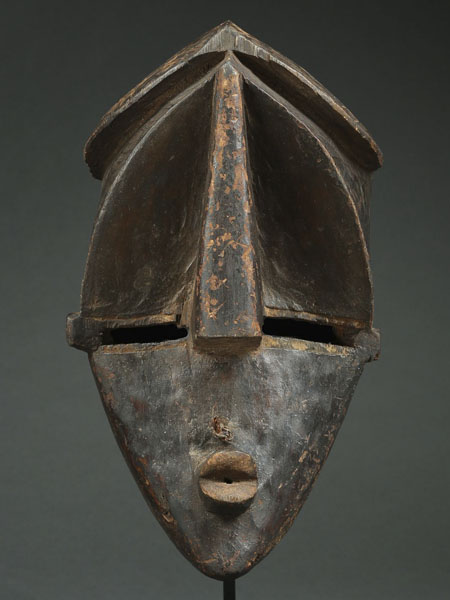 Маска народности Lwalwa из музея Metropolitan из архива Artkhade
